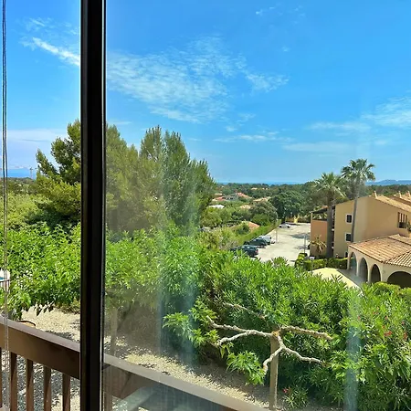 Grand Avec Piscine Presqu'île De Giens Apartment