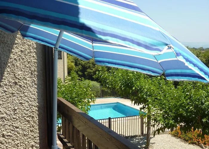 Lägenhet Grand Avec Piscine Presqu'ile De Giens